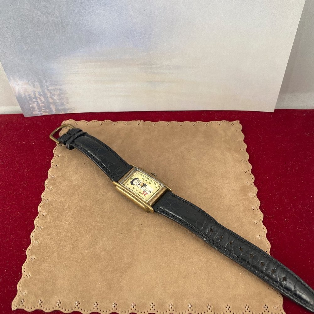 Fossil Betty Boop Gold-Tone Rectangular Watch with Cream Dial and Black Strap - Picture 7 of 7